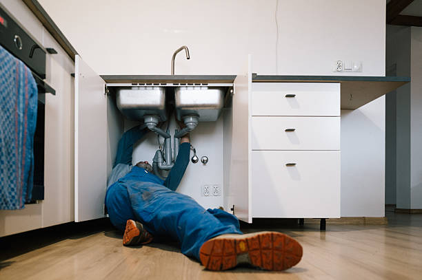 Professional Pipe Repair technician working in Pasadena, CA